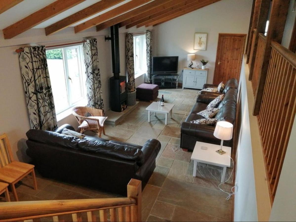 Apartamento The Barn. Carmarthen Exterior foto